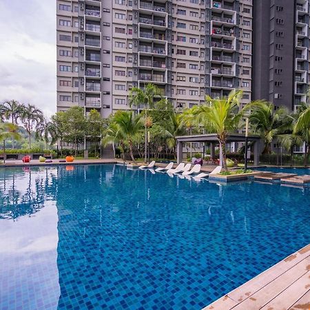 Peaceful 3-Bedroom With Pool 5 Pax - Wangsa Maju 쿠알라룸푸르 외부 사진