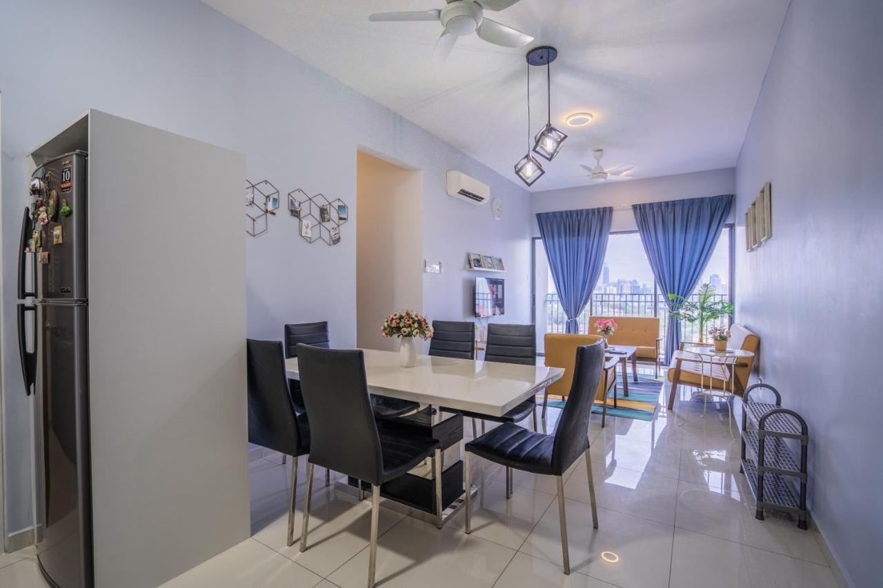 Peaceful 3-Bedroom With Pool 5 Pax - Wangsa Maju 쿠알라룸푸르 외부 사진